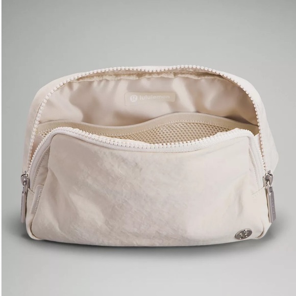 NWT Lululemon Large Everywhere Belt Bag - Picture 7 of 8